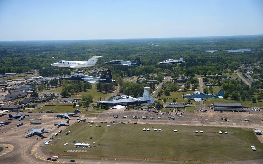 columbus mississippi air force base